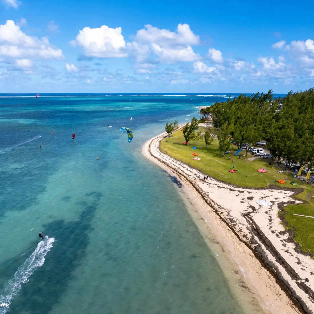 Semi-private kitesurf lesson at Le Morne