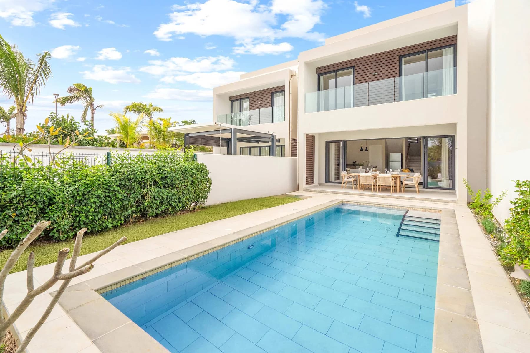Cover photograph for Halona Villa - Azuri by Sealodge.
